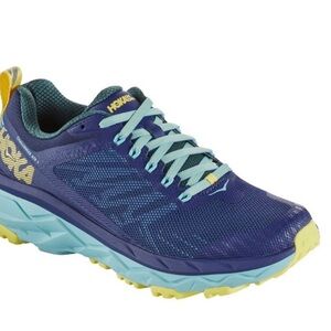 NWT- AUTHENTIC Women's Hoka Challenger ATR 5 in Medieval Blue & Mallard Green